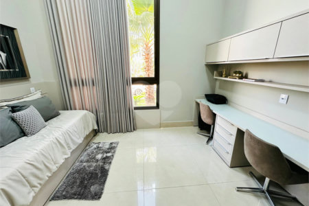 Casa à venda com 3 suítes no condomínio Florais do Valle, Cuiabá - MT