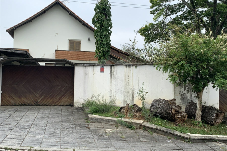 Sobrado à venda com 4 quartos, sendo 2 suítes,  em Tremembé, São Paulo, SP
