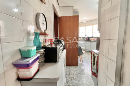 Apartamento à venda com 4 quartos, sendo 1 suíte,  em Vila Mariana, São Paulo, SP