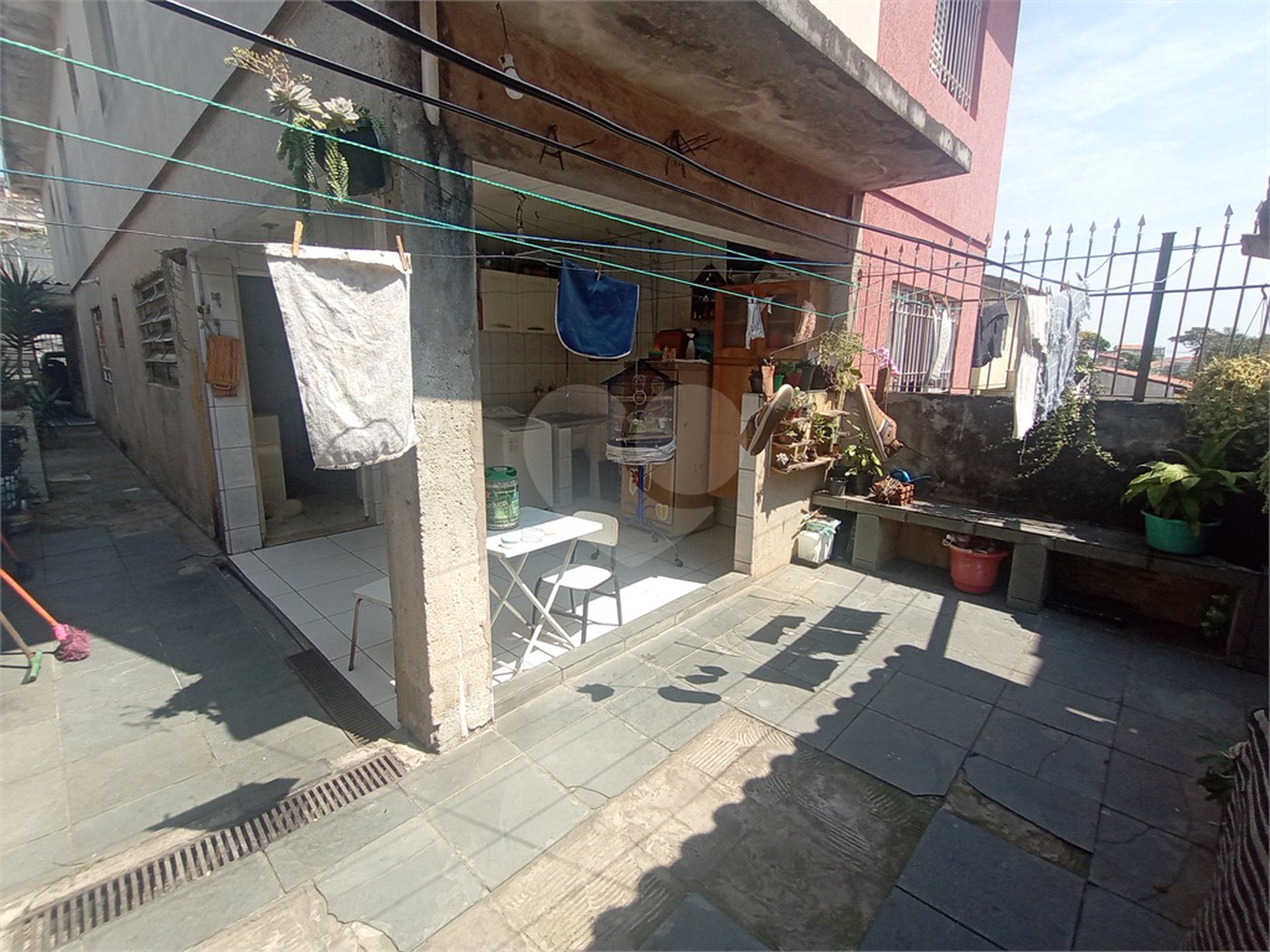 Sobrado à venda com 4 quartos, sendo 1 suíte, em Jardim Marisa, São Paulo, SP