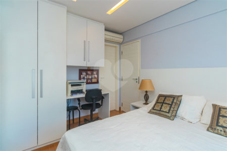 Apartamento à venda com 2 suítes em Chácara Santo Antônio, São Paulo, SP