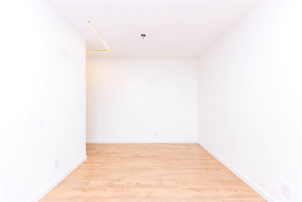 Apartamento à venda com 3 quartos, sendo 1 suíte,  em Vila Cruzeiro, São Paulo, SP