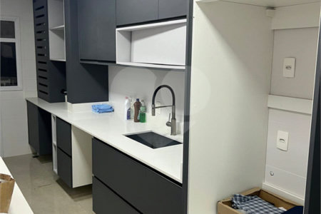 Apartamento à venda com 3 quartos, sendo 1 suíte, no Centro, São Bernardo do Campo, SP