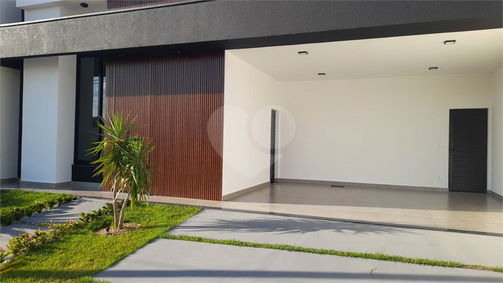 Casa à venda com 3 suítes no condomínio Jardim Laguna, Indaiatuba - SP
