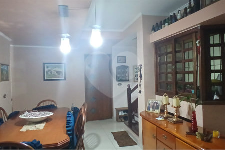 Sobrado à venda com 3 suítes em Nova Petrópolis, São Bernardo do Campo, SP