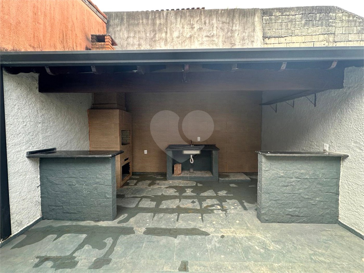 Casa Térrea à venda com 3 quartos, sendo 1 suíte,  em Vila Suissa, Mogi das Cruzes, SP