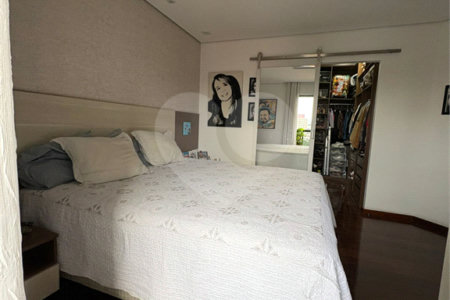 Apartamento à venda com 3 quartos, sendo 1 suíte, em Nova Petrópolis, São Bernardo do Campo, SP