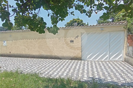 Casa Térrea à venda com 5 quartos em Santa Cruz, Rio de Janeiro, RJ