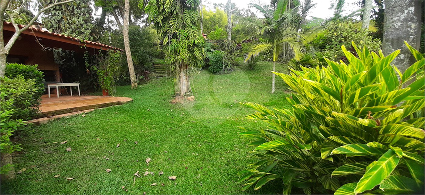 Casa Térrea à venda com 4 quartos, sendo 2 suítes, em Serra da Cantareira, Mairiporã, SP