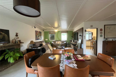 Casa à venda com 5 quartos, sendo 2 suítes, em Parque Residencial Colina das Estrelas, Tatuí, SP
