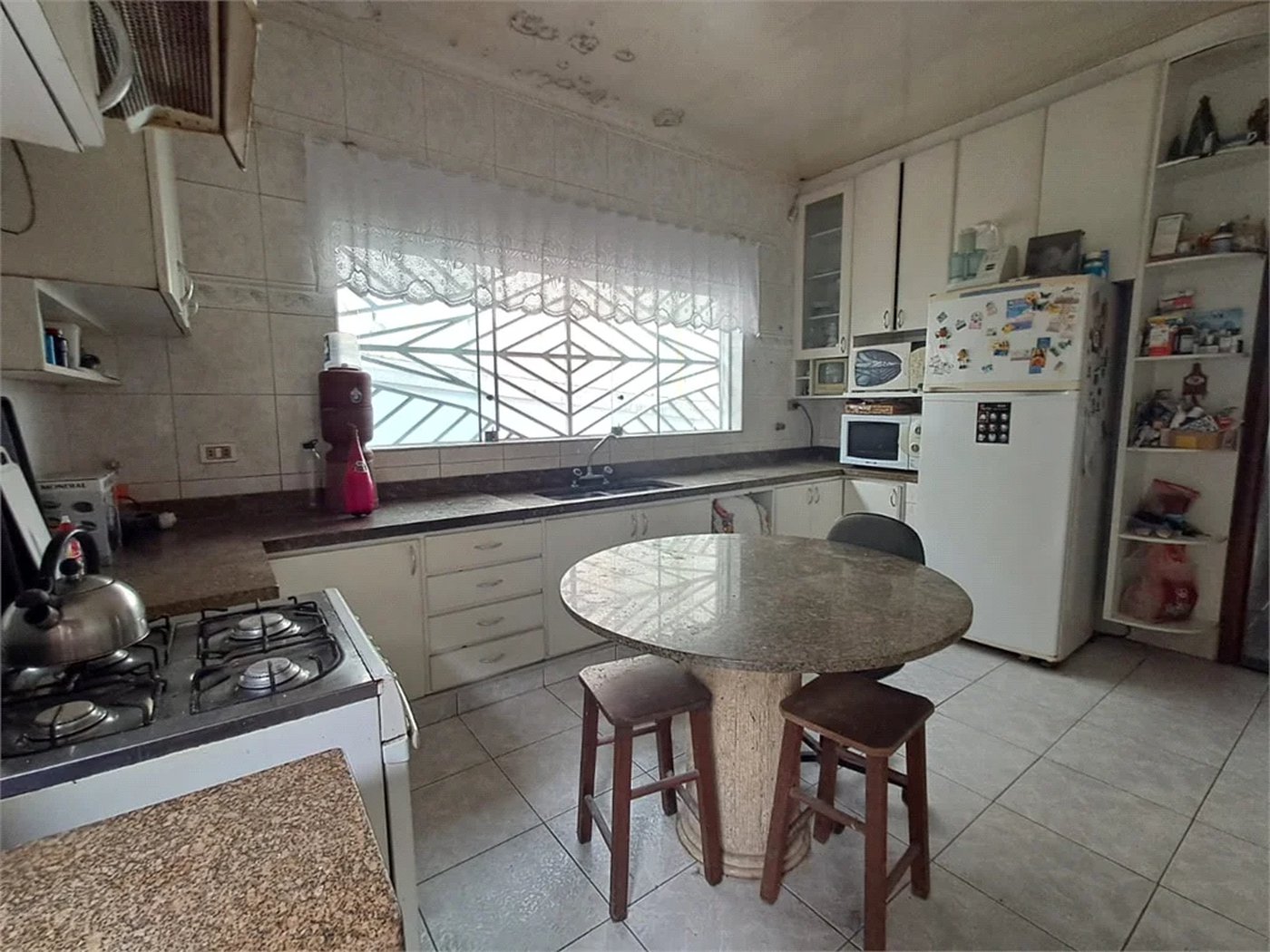 Sobrado à venda com 3 quartos, sendo 1 suíte,  em Vila Romana, São Paulo, SP