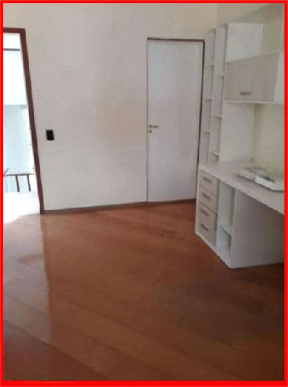 Sobrado à venda com 3 suítes em Lar São Paulo, São Paulo, SP