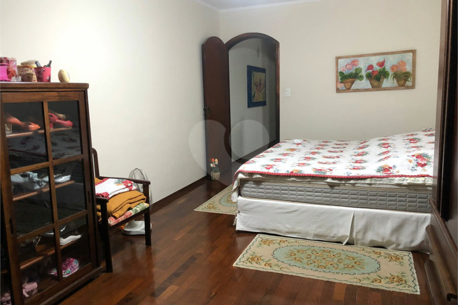 Sobrado à venda com 3 quartos em Tremembé, São Paulo, SP