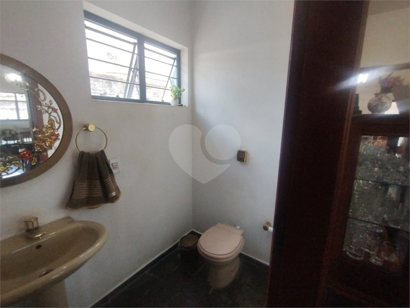 Casa à venda com 5 quartos, sendo 1 suíte, em Parque da Lagoa, Itapetininga, SP
