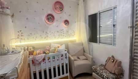 Casa em condomínio à venda com 2 quartos em Vila Araguaia, São Paulo, SP