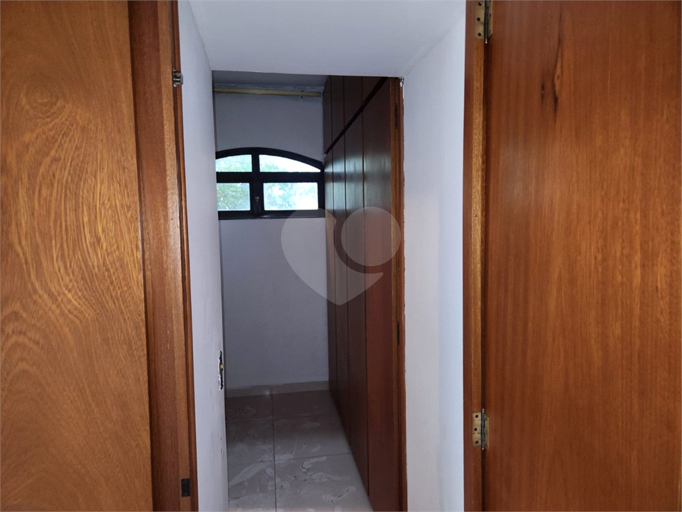 Sobrado à venda ou para alugar com 4 quartos, sendo 2 suítes, no Centro, Araraquara, SP