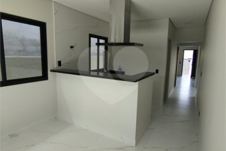 Casa à venda com 3 quartos, sendo 2 suítes, em Cachoeirinha, Bom Jesus dos Perdões, SP