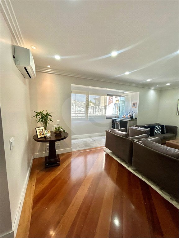 Apartamento à venda com 3 quartos, sendo 1 suíte,  em Jardim São Paulo(zona Norte), São Paulo, SP