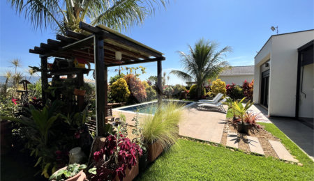 Casa à venda com 3 suítes no condomínio Village Ipanema 1, Araçoiaba da Serra - SP