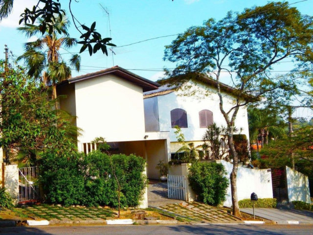 Sobrado à venda com 3 quartos, sendo 1 suíte,  em Campo Belo, São Paulo, SP