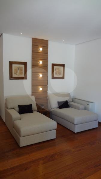 Duplex à venda com 6 suítes no Centro, Campos do Jordão, SP