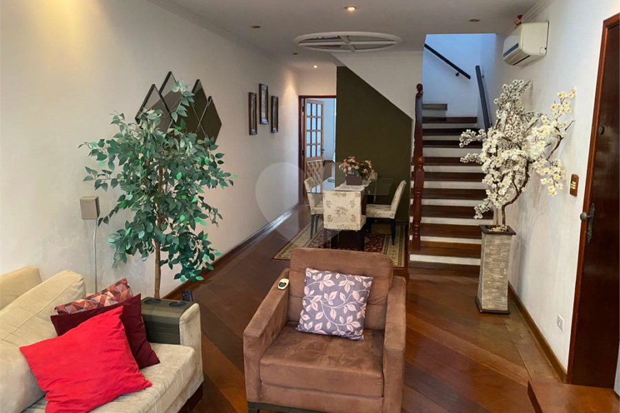 Sobrado à venda com 3 quartos, sendo 1 suíte, em Vila Nova Mazzei, São Paulo, SP