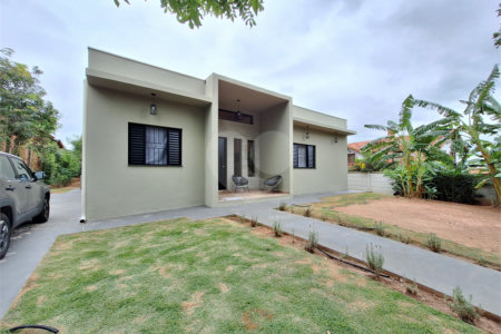Casa à venda com 3 suítes no condomínio Chácaras do Lago, Vinhedo - SP