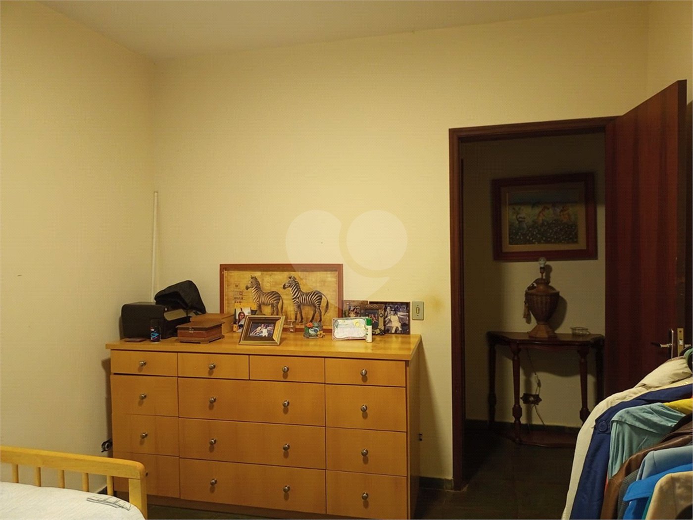 Casa à venda com 3 quartos, sendo 1 suíte, no condomínio Vale da Santa Fé, Vinhedo - SP