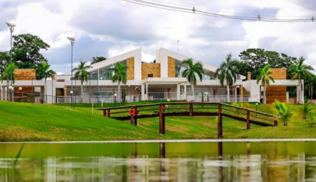 Terreno à venda no condomínio Village do Lago, Três Lagoas - MS