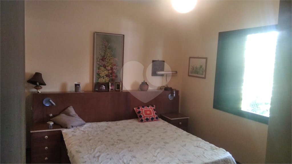 Casa à venda com 5 quartos, sendo 3 suítes, no condomínio Alpes da Cantareira, Mairiporã - SP