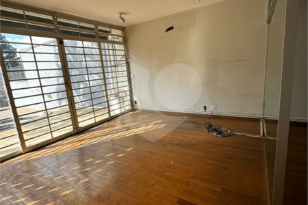 Casa à venda ou para alugar com 4 quartos, sendo 2 suítes,  em Vila Andrade, São Paulo, SP