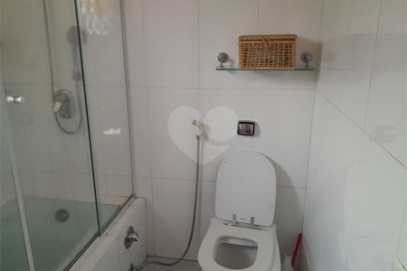 Sobrado à venda com 6 quartos, sendo 3 suítes, em Rolinópolis, São Paulo, SP