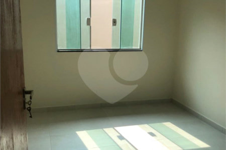 Casa à venda com 2 quartos, sendo 1 suíte, em Jardim Panorama, Salto, SP
