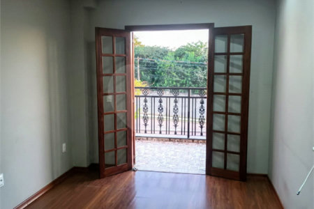 Casa à venda com 3 quartos, sendo 1 suíte, no condomínio Golden Park Sigma, Sorocaba - SP