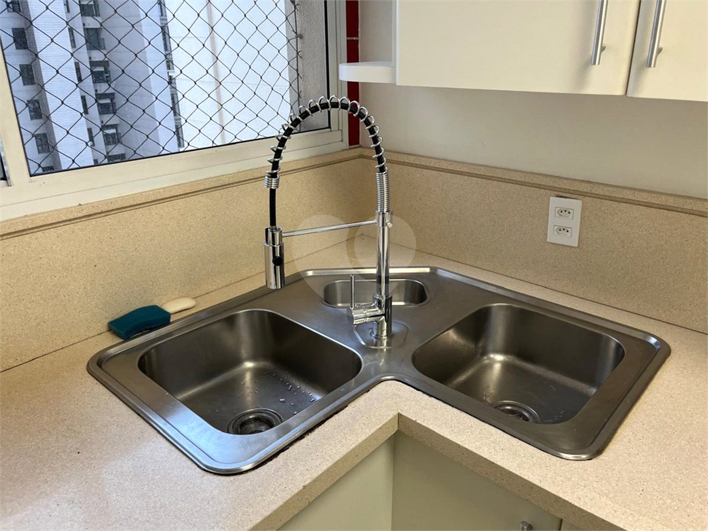 Apartamento para alugar com 3 suítes em Alphaville Centro Industrial e Empresarial/alphaville., Barueri, SP