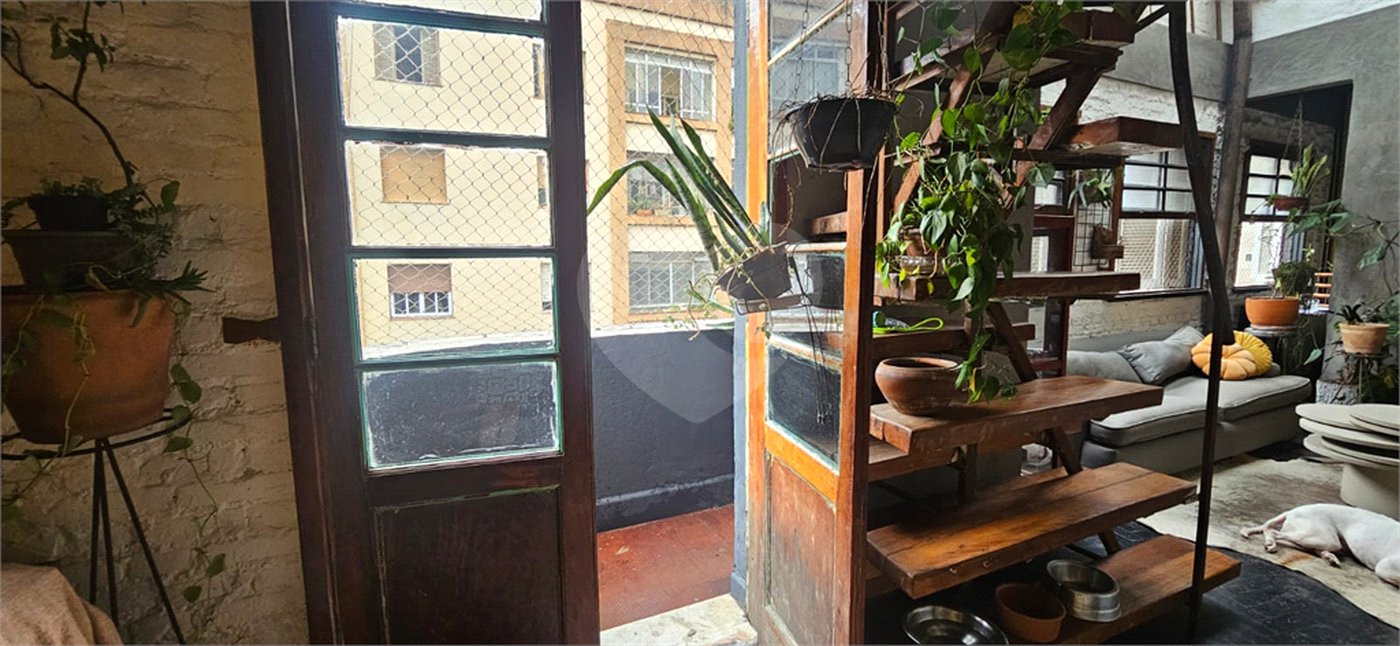 Apartamento à venda com 2 suítes em Santa Cecília, São Paulo, SP