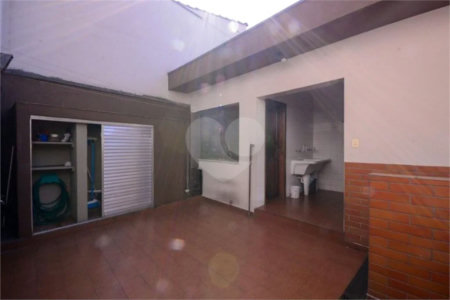 Casa com 4 Dormitórios sendo 1 suíte, com 3 Vagas