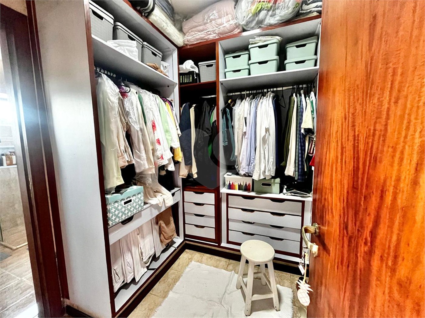 Casa à venda com 4 suítes em Vila Mazarino, Itapetininga, SP