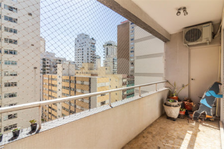 Apartamento à venda com 3 quartos, sendo 1 suíte,  em Santa Cecília, São Paulo, SP