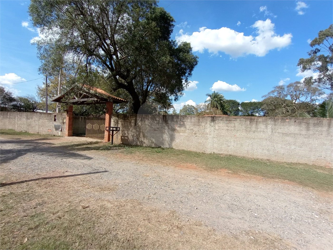 Casa à venda com 3 quartos, sendo 1 suíte,  em Estância Conceição, Itapetininga, SP