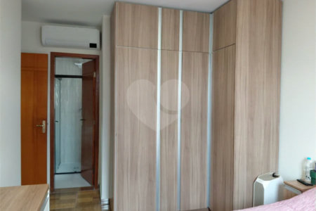 Casa à venda com 2 suítes no condomínio Residencial Guilhen, São Paulo - SP
