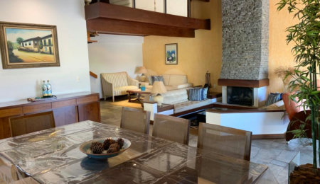 Casa à venda com 6 quartos, sendo 4 suítes, no condomínio São Joaquim, Vinhedo - SP