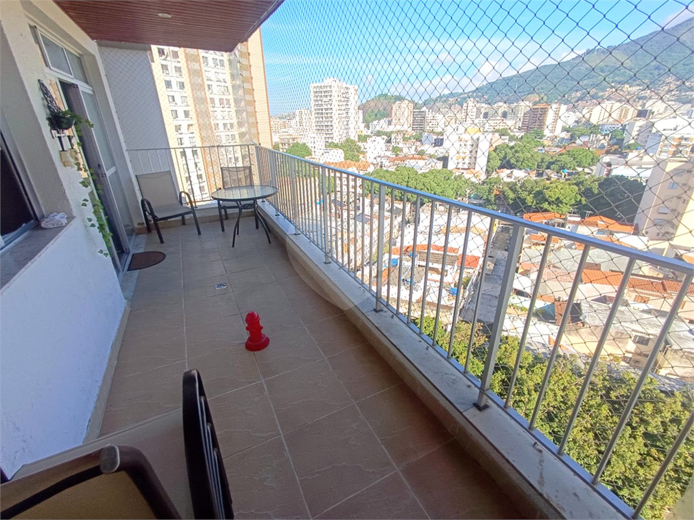 Apartamento à venda com 2 quartos, sendo 1 suíte, em Maracanã, Rio de Janeiro, RJ
