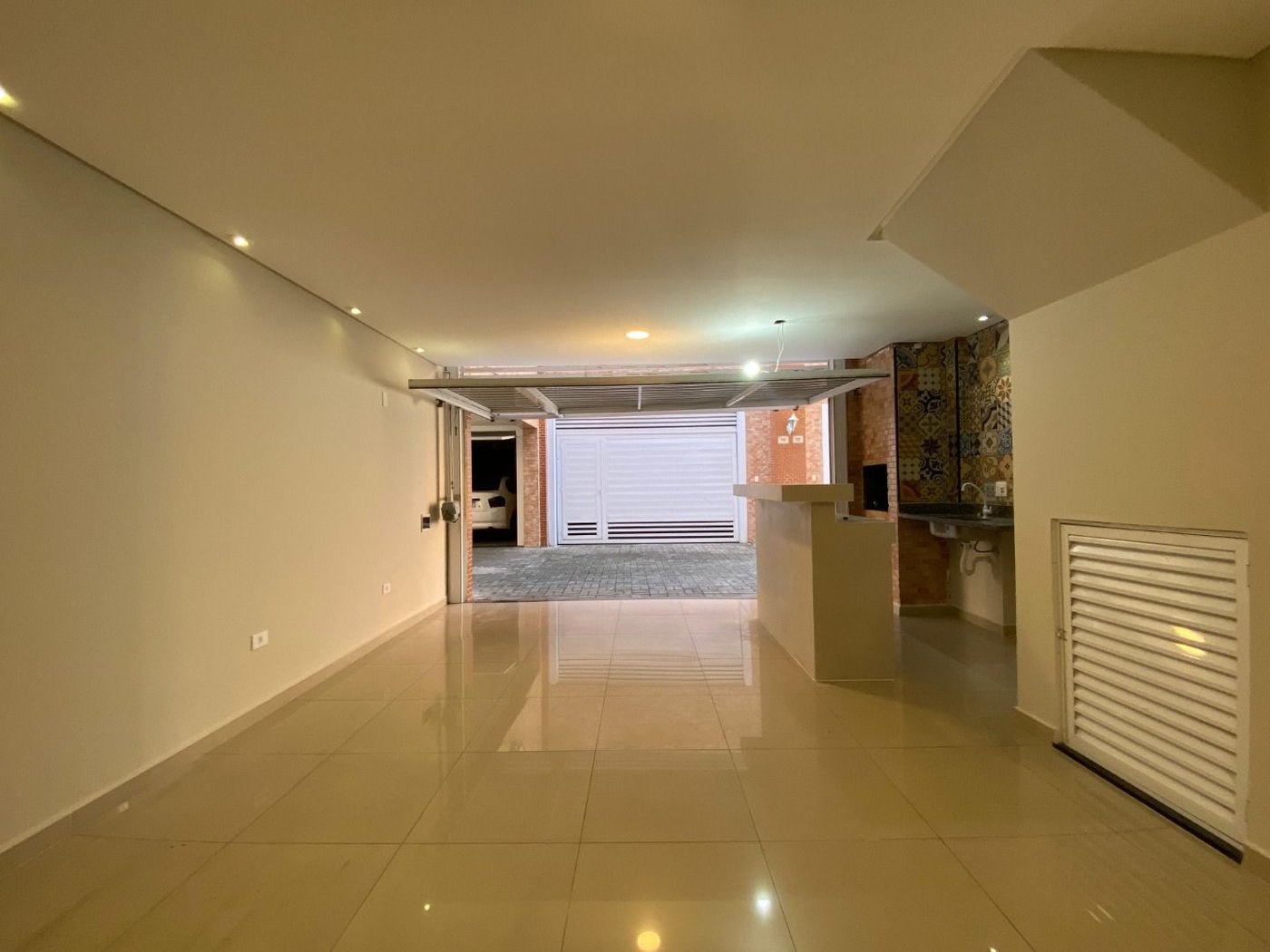 Casa com 2 dormitórios à venda, 106 m² por R$ 580.000,00 - Marapé - Santos/SP