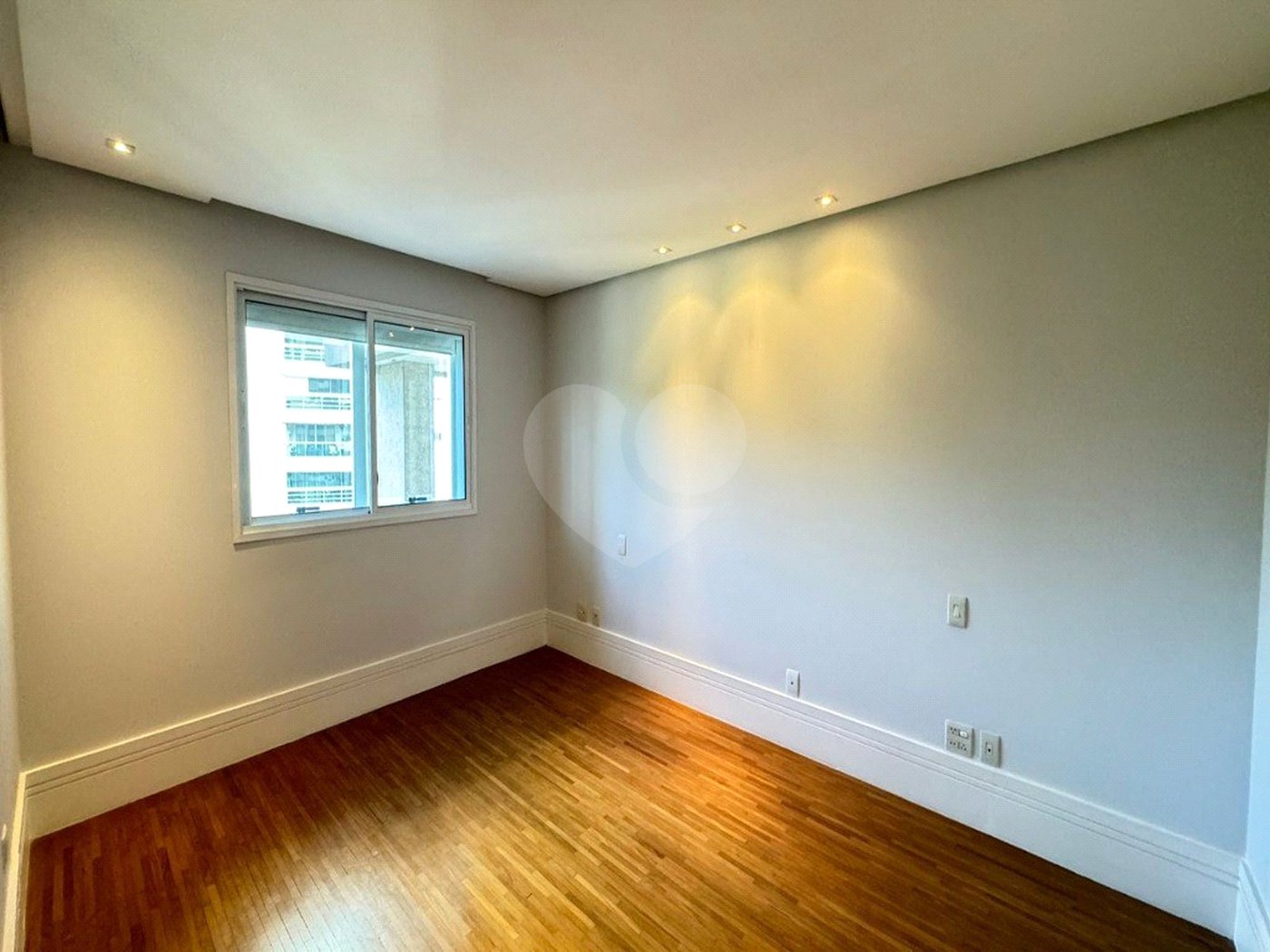 Apartamento à venda com 2 quartos, sendo 1 suíte, em Parque do Morumbi, São Paulo, SP