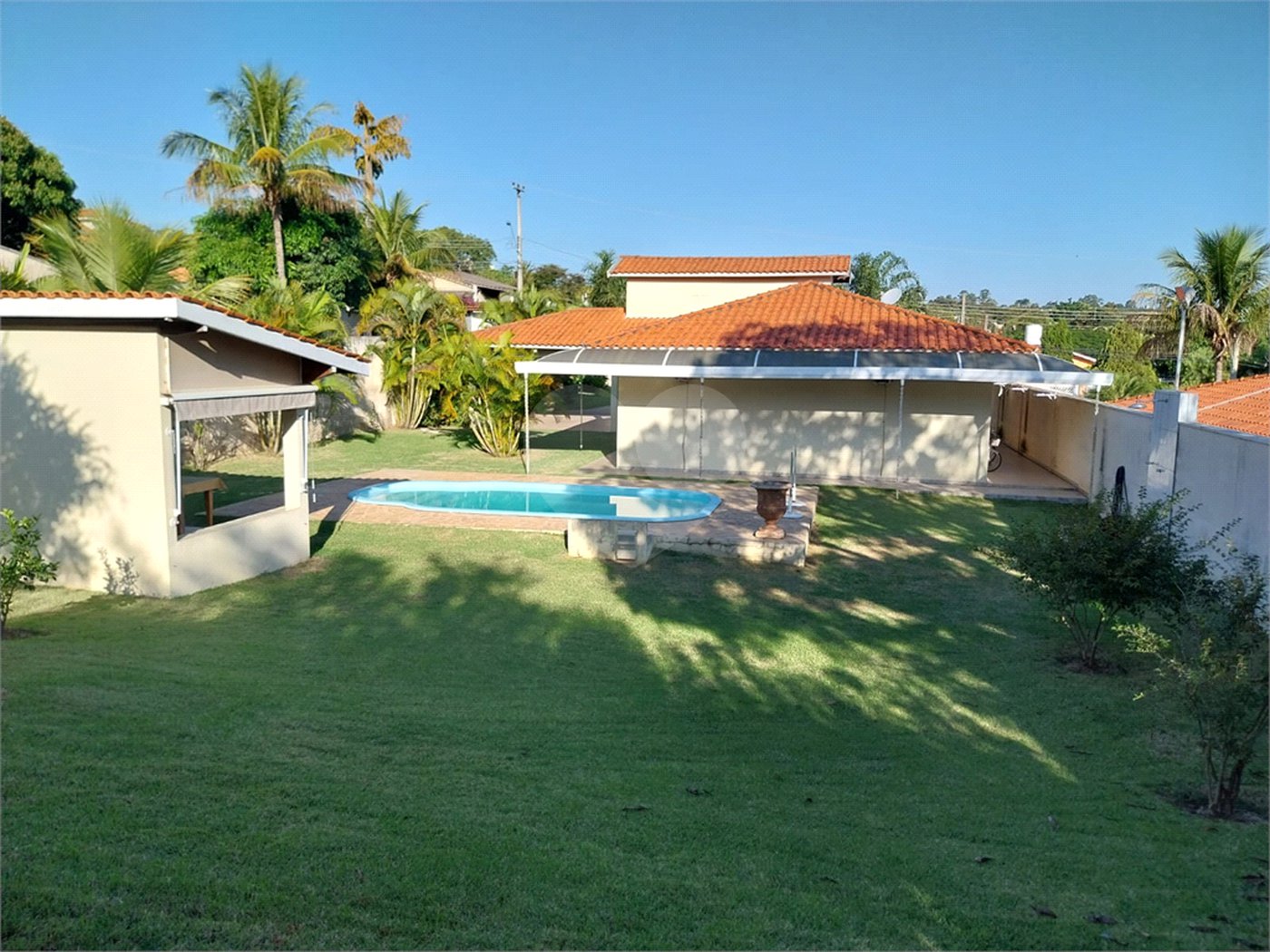 Casa à venda com 3 quartos, sendo 2 suítes, no condomínio Acmti - Colinas do Mosteiro, Terras de Itaici e Recanto dos Pássaros, Indaiatuba - SP
