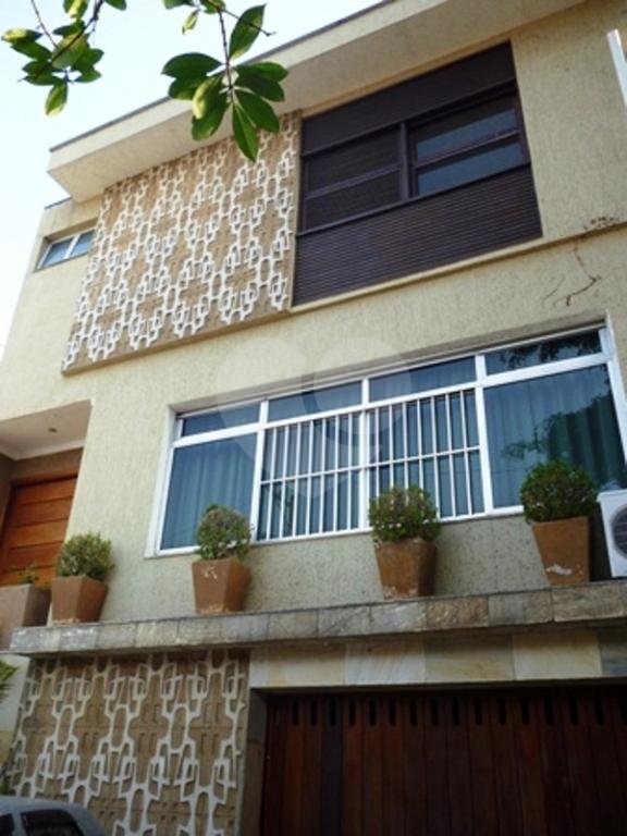 Sobrado à venda com 3 suítes em Vila Medeiros, São Paulo, SP