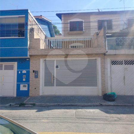 Sobrado à venda com 2 quartos em Jardim Santa Rosa, Taboão da Serra, SP