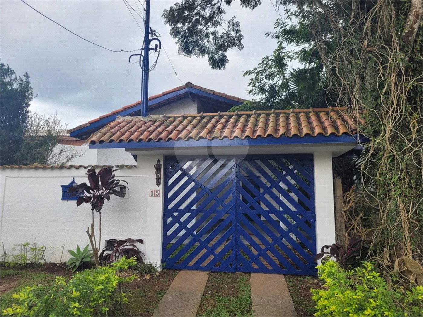 Casa para alugar com 3 quartos, sendo 1 suíte,  no condomínio Alpes da Cantareira, Mairiporã - SP