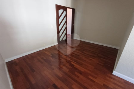 Apartamento à venda com 4 quartos, sendo 1 suíte, em Tijuca, Rio de Janeiro, RJ